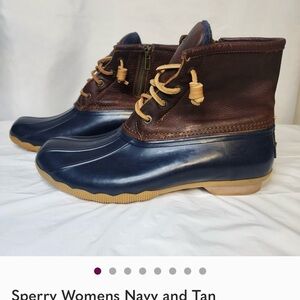 Sperry Women's Navy and Tan Duck Boots